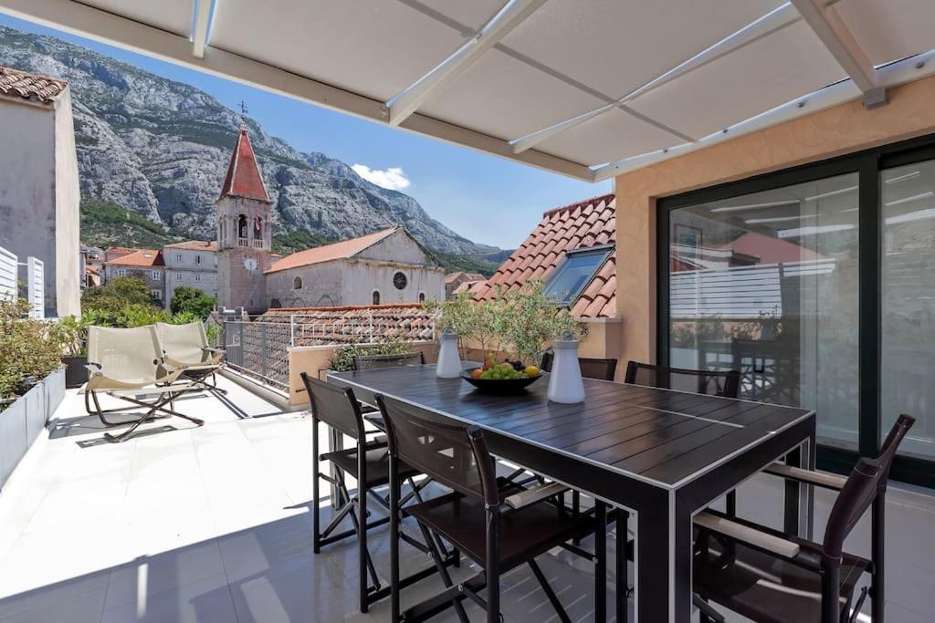 The Square Makarska, Lux App In The Heart Of The City Екстериор снимка