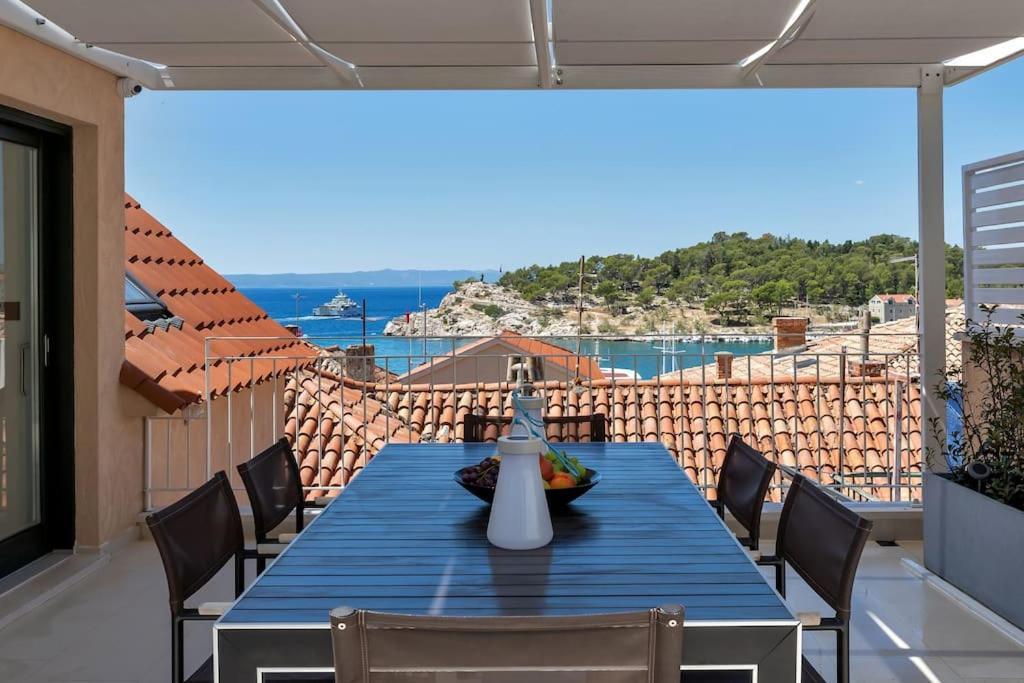 The Square Makarska, Lux App In The Heart Of The City Екстериор снимка