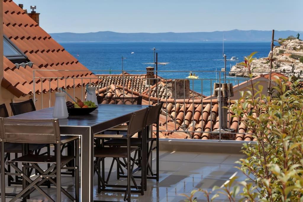 The Square Makarska, Lux App In The Heart Of The City Екстериор снимка