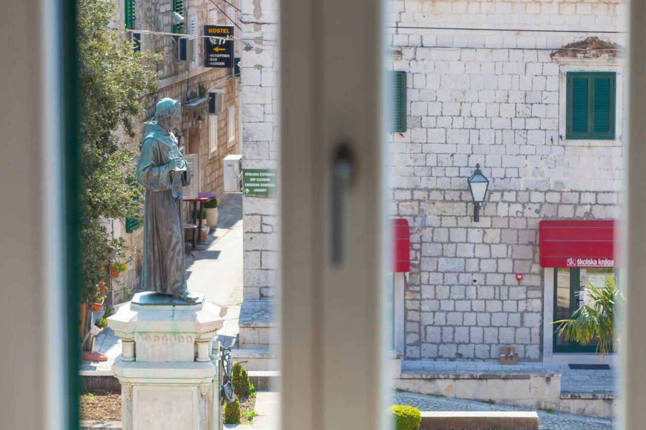 The Square Makarska, Lux App In The Heart Of The City Екстериор снимка
