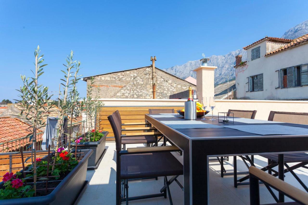 The Square Makarska, Lux App In The Heart Of The City Екстериор снимка